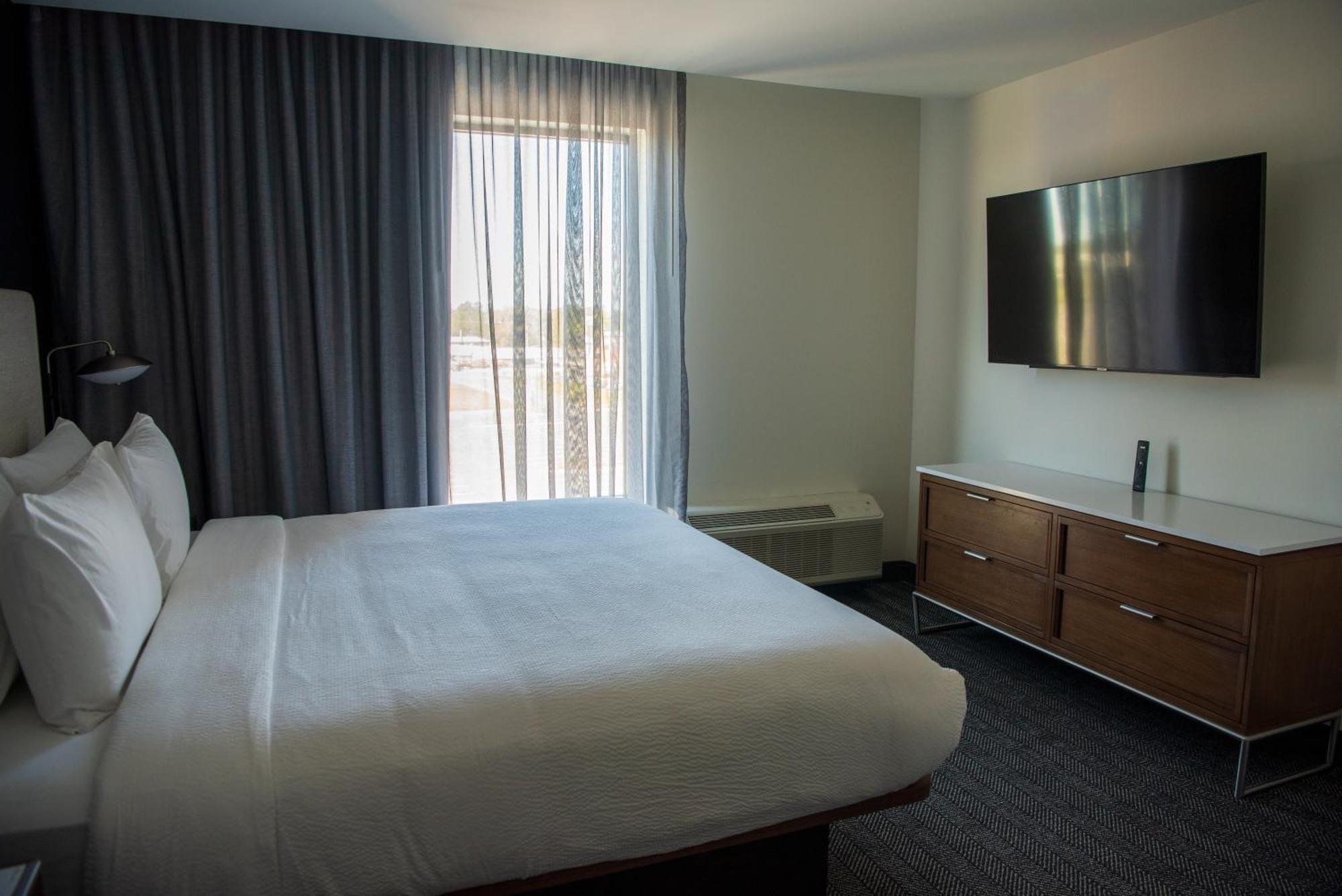 Courtyard By Marriott Lake City Esterno foto