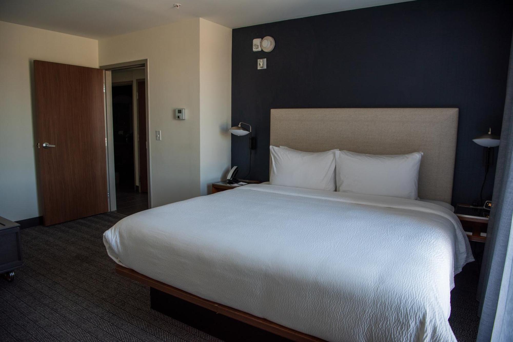 Courtyard By Marriott Lake City Esterno foto